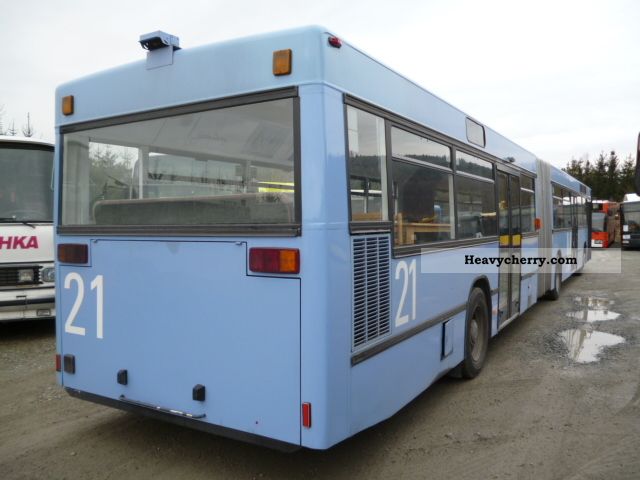 Man Ng Articulated Bus Photo And Specs