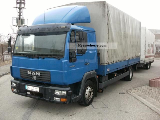 2002 MAN  LE 220 C 12.220 Truck over 7.5t Stake body and tarpaulin photo
