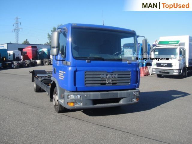 2006 MAN  TGL 8.180 4X2 BB chassis Van or truck up to 7.5t Chassis photo