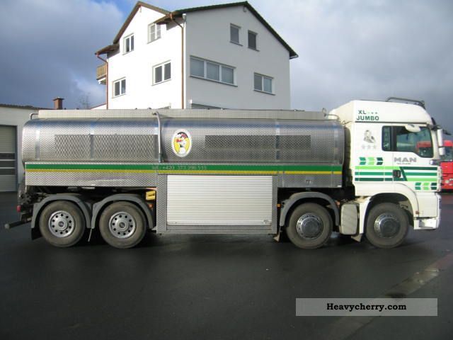 2007 MAN  TGA 35.430 (19,600 liters - ISOLATED) Truck over 7.5t Food Carrier photo