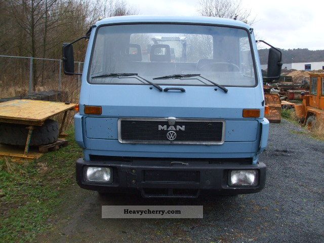 1991 MAN  8150 Van or truck up to 7.5t Other vans/trucks up to 7 photo