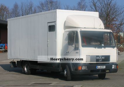 1996 MAN  8/163, 5 Pferdetranspoter or 2 1 carriage horses Van or truck up to 7.5t Cattle truck photo