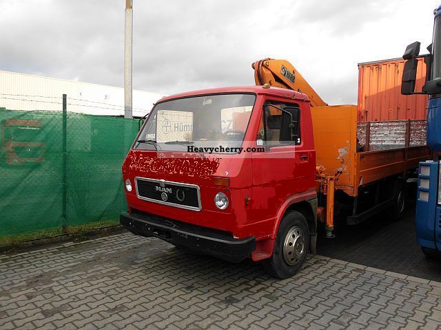1984 MAN  9136 plus spare engine and spare gear Van or truck up to 7.5t Other vans/trucks up to 7 photo