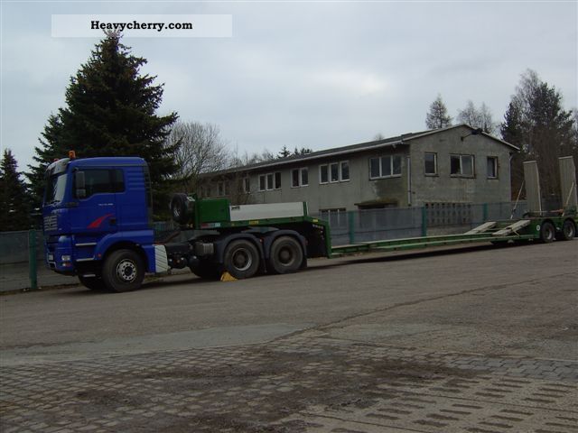 2005 MAN  TGA 33.480 Semi-trailer truck Heavy load photo