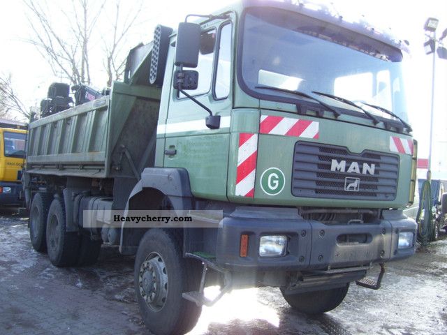2002 MAN  26 414 6x6 with crane Truck over 7.5t Tipper photo