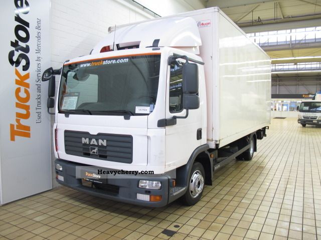 2008 MAN  8150 Van or truck up to 7.5t Box photo