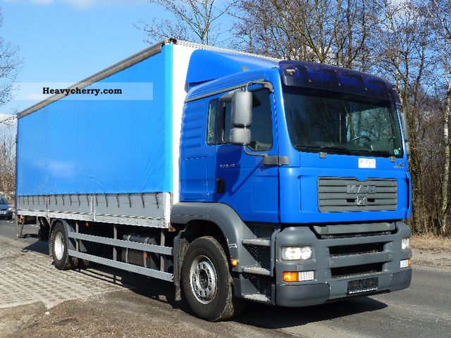 2005 MAN  TGA 18.310 D20 Truck over 7.5t Stake body and tarpaulin photo