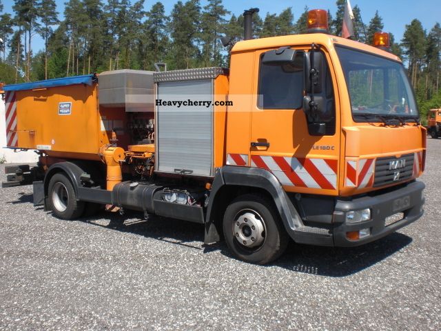 2001 MAN  LE 180C Shaker winter oil spill Van or truck up to 7.5t Other vans/trucks up to 7 photo