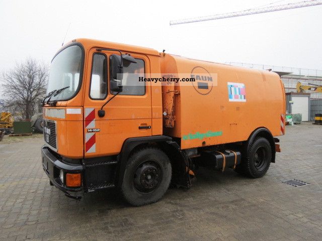 1989 MAN  14 152 AK with 435L construction Faun Truck over 7.5t Sweeping machine photo