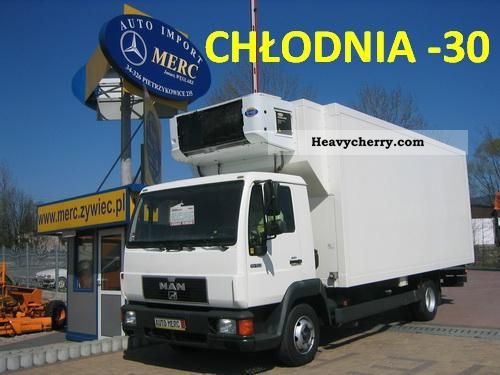 2001 MAN  10 163 Chłodnia - Mroźnia STOPNI -30 - 03/09 Van or truck up to 7.5t Refrigerator box photo