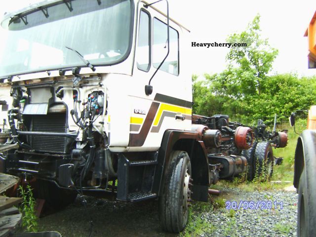 1990 MAN  CHASSIS 17/232 to cannibalize Truck over 7.5t Chassis photo