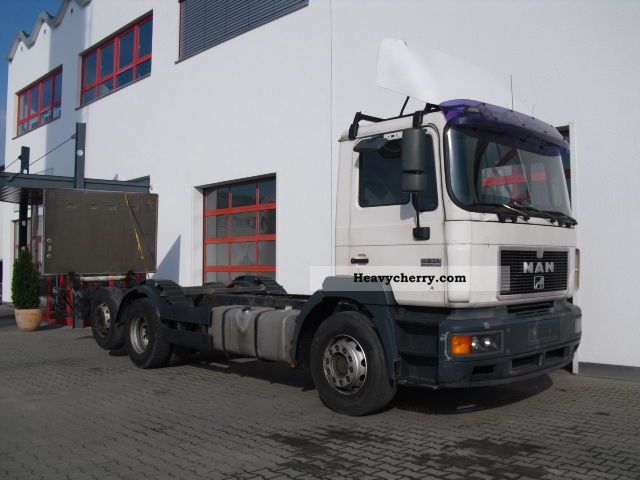 1998 MAN  26 343 6x2 chassis LdbW Truck over 7.5t Chassis photo