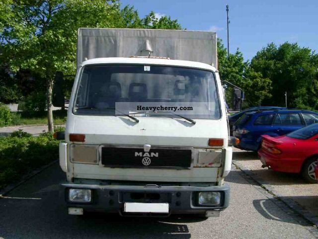 1993 MAN  8150 tailgate (Bear) Van or truck up to 7.5t Stake body and tarpaulin photo