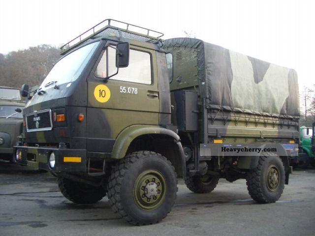 1986 MAN  8.136 FAE 4x4 military Van or truck up to 7.5t Stake body and tarpaulin photo