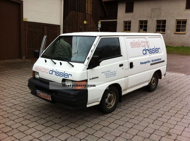1998 Mitsubishi  L 300 original 100,000 km Van or truck up to 7.5t Box-type delivery van photo
