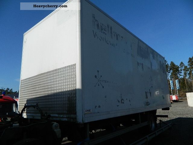 2006 Mitsubishi  Box with load lift LBW Van or truck up to 7.5t Box photo