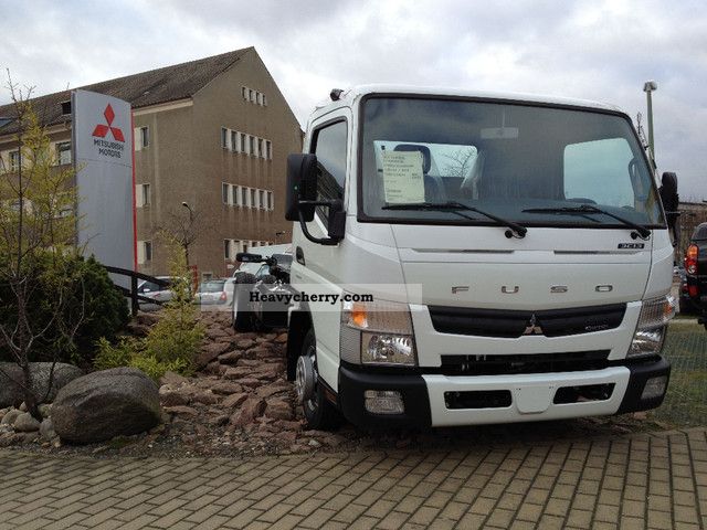 2011 Mitsubishi  FUSO CANTER 3C13 TF Case with 1100kg payload! Van or truck up to 7.5t Box photo