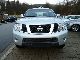 2011 Nissan  Navara 2.5D 4WD Double Cab SE Blueth lock. V Van or truck up to 7.5t Stake body photo 3