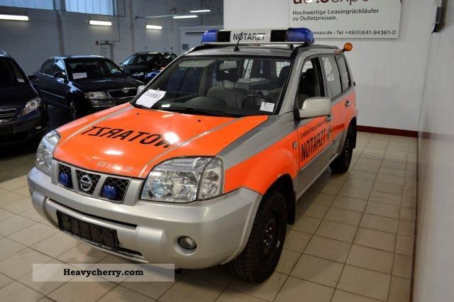 2006 Nissan  X-Trail 2.2 dCi 4x4, NAW with medical equipment! Van or truck up to 7.5t Ambulance photo