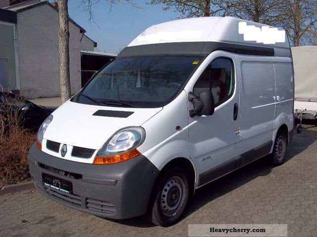 2006 Renault  * Traffic * L1/H2 dci100 * Climate * Navi * green sticker * Van or truck up to 7.5t Box-type delivery van photo