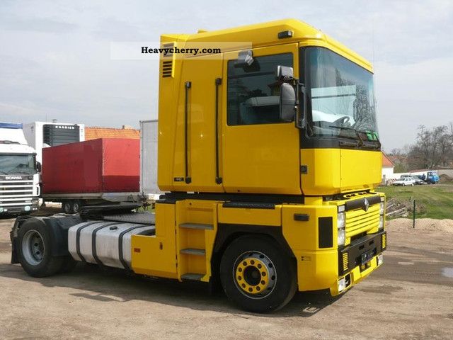 2001 Renault  Magnum E-Tech 440.19, retarders, air Semi-trailer truck Standard tractor/trailer unit photo