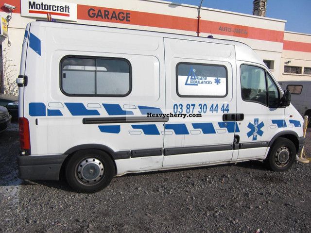 2003 Renault  master Van or truck up to 7.5t Ambulance photo