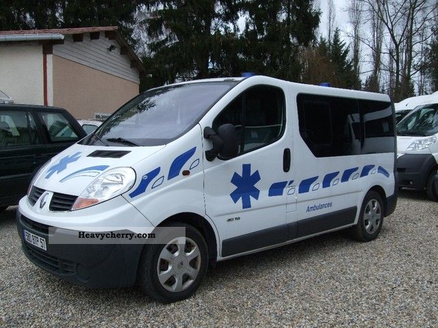 2007 Renault  Trafic L1H1 DCI Ambulance Gifa Van or truck up to 7.5t Ambulance photo