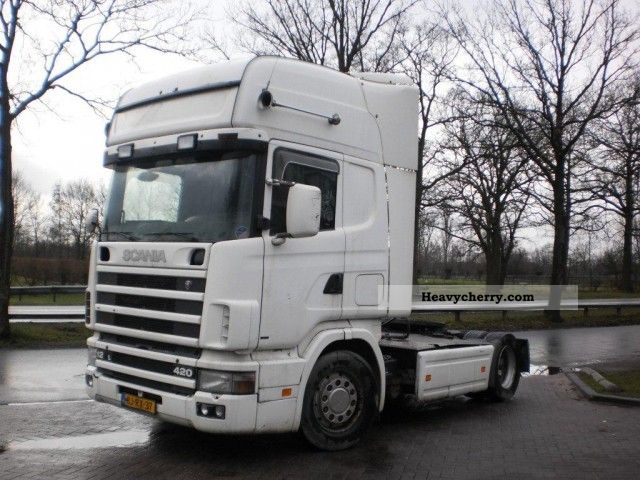 2000 Scania  R124-420 Topline Semi-trailer truck Standard tractor/trailer unit photo