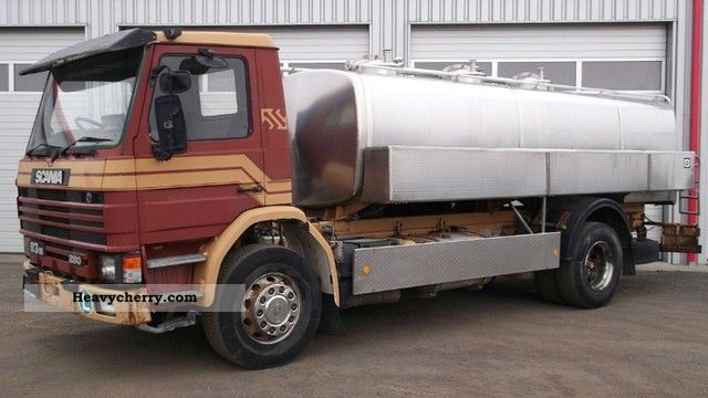 1994 Scania  93 M milk collection trucks / rind Truck over 7.5t Food Carrier photo