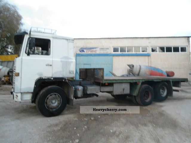 1981 Scania  141 (6X2) Truck over 7.5t Chassis photo