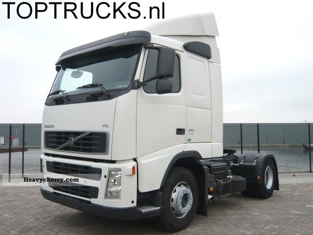 2008 Volvo  FH 400 MANUAL VEB EURO 4 Semi-trailer truck Standard tractor/trailer unit photo