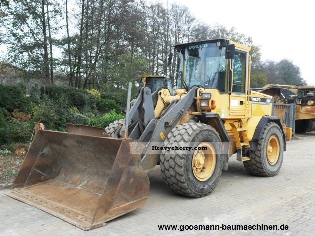 1999 Volvo  L70 Construction machine Wheeled loader photo
