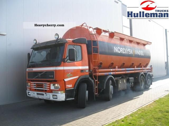 2001 Volvo  FM12.340 8X2 MANUAL WITH TANK Truck over 7.5t Tank truck photo