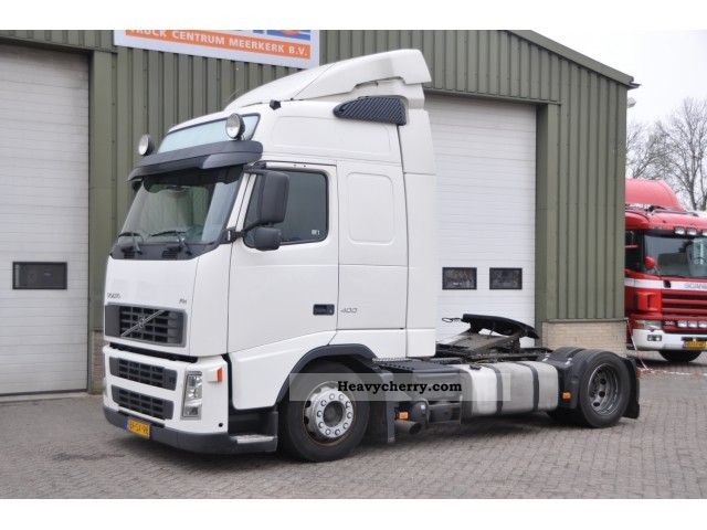 2006 Volvo  VOLVO FH 400 LOW LINER Semi-trailer truck Volume trailer photo