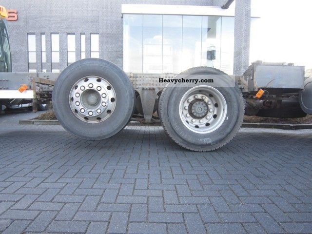 Volvo Fm 12 380 Globetrotter 6x2 Chassis 2002 Chassis