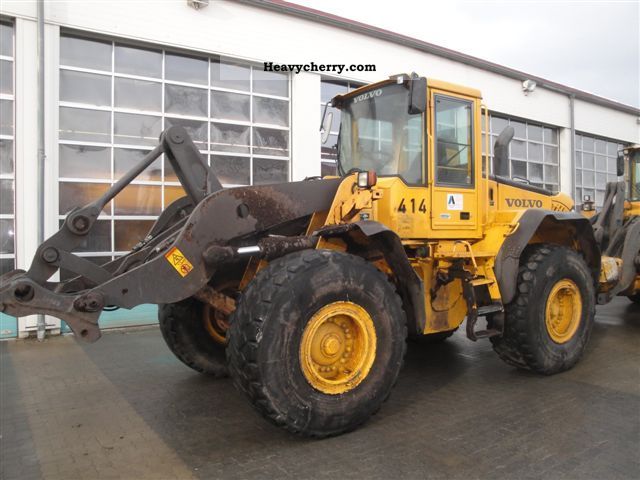 2004 Volvo  110 E \ Construction machine Wheeled loader photo