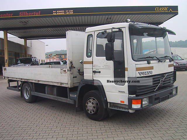 1993 Volvo  FL6 Turbo air suspension, towbar Van or truck up to 7.5t Stake body photo