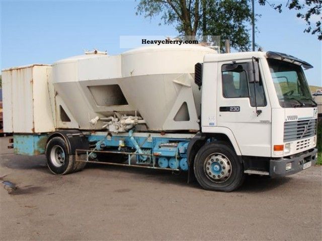 1998 Volvo  FL 7 Truck over 7.5t Food Carrier photo