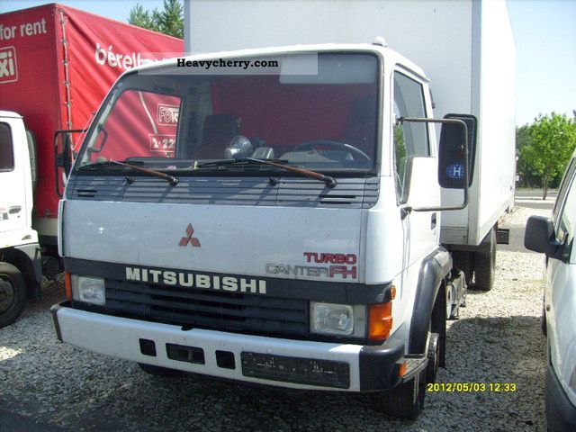 1993 Mitsubishi  Canter Van or truck up to 7.5t Box photo