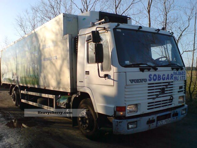 1994 Volvo  Chłodnia 23 paletowa Truck over 7.5t Refrigerator body photo