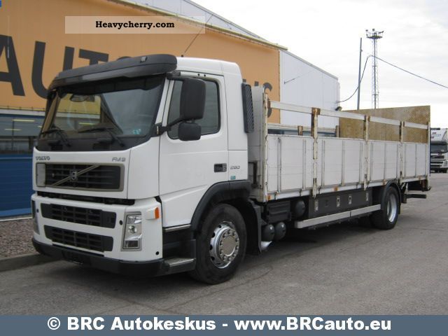 2004 Volvo  FM9 Truck over 7.5t Other trucks over 7 photo