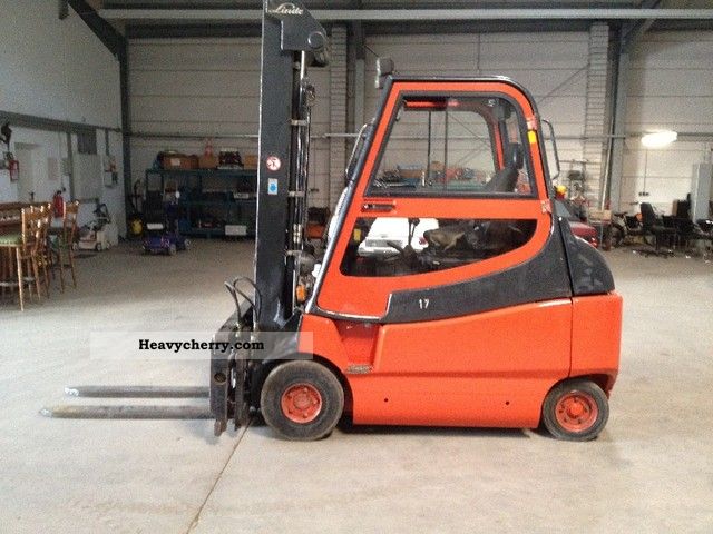 1998 Linde  E 30 page slide Forkpositioner cabin Forklift truck Front-mounted forklift truck photo