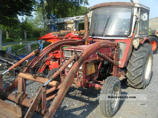 1978 IHC  633 Agricultural vehicle Farmyard tractor photo
