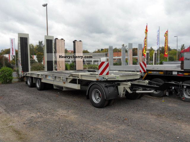 2011 Other  3-axle low-bed trailer Trailer Low loader photo