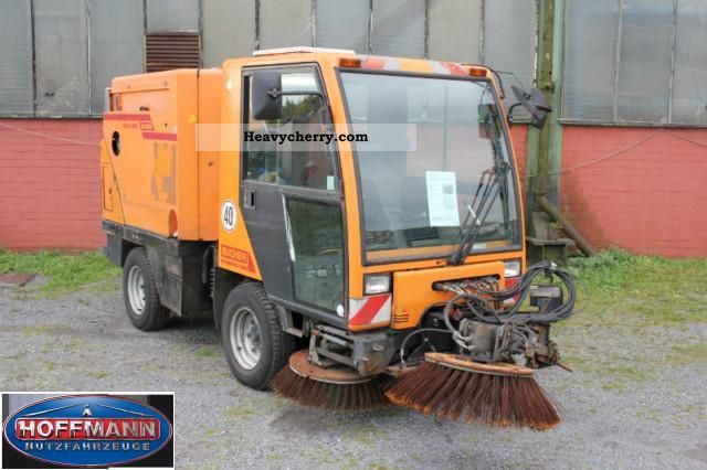 2001 Other  Bucher Guyer City Cat 2000 Van or truck up to 7.5t Sweeping machine photo