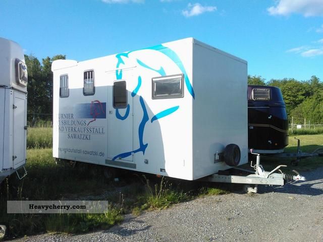1999 Other  Steinberger 3 horse trailer Trailer Cattle truck photo