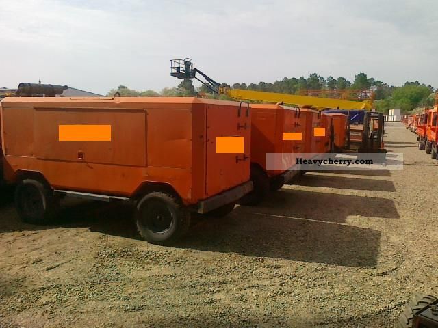 1988 Other  VHP available 700 Ingersoll Rand Compressor 2 x Construction machine Other construction vehicles photo