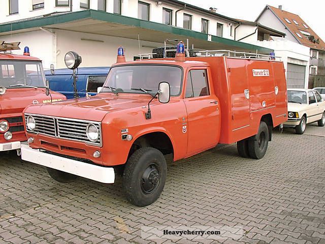 1973 Other  W 1310 International Fire - water tender. 4x4 Van or truck up to 7.5t Ambulance photo