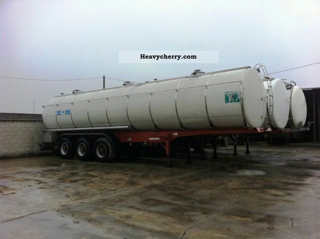 1991 Other  CISTERNA ALIMENTARE 34 000 LT. POMPA ELETTRICA Semi-trailer Food tank photo