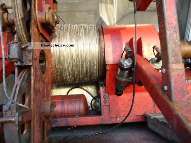 1995 Other  Winch on Stahlramen 800m steel cable Truck over 7.5t Breakdown truck photo